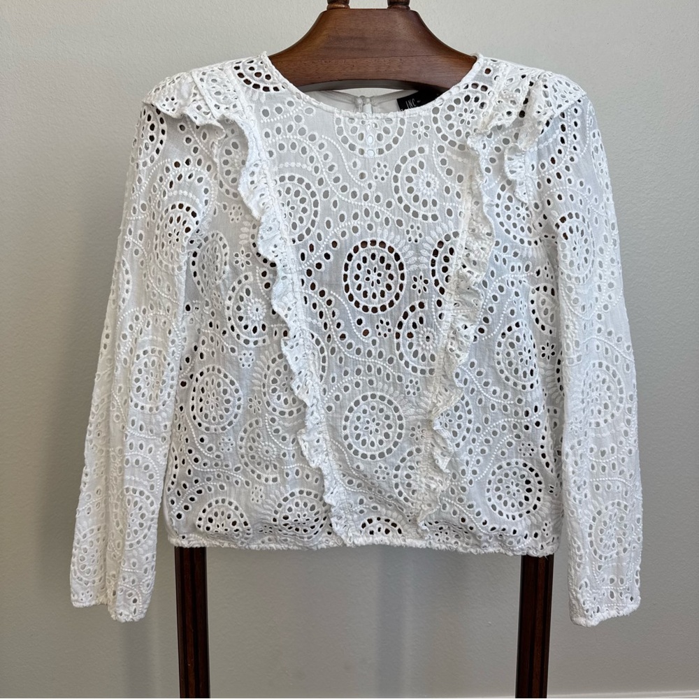 INC International Concepts White Eyelet Lace Ruffle Blouse Cotton Boho Top M